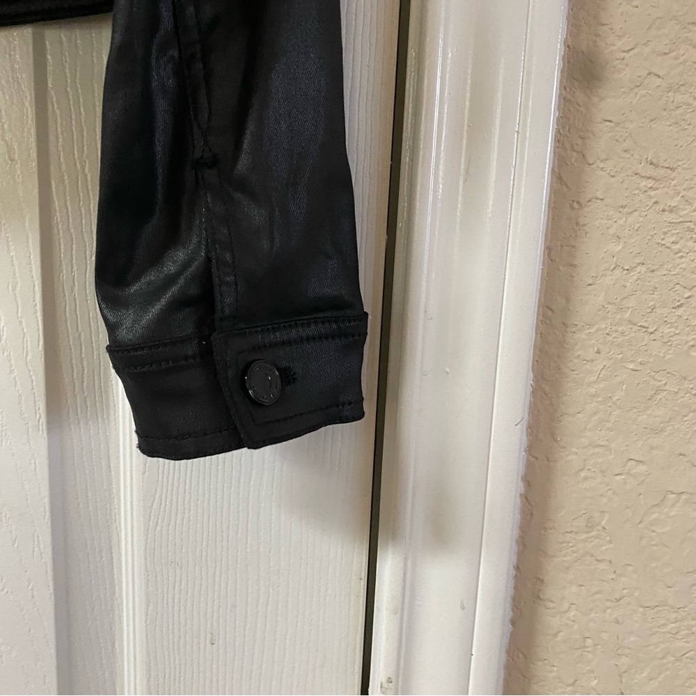 White House Black Market Coated Denim Classic Cropped Faux Leather Jacket Size 4 - Picture 10 of 16